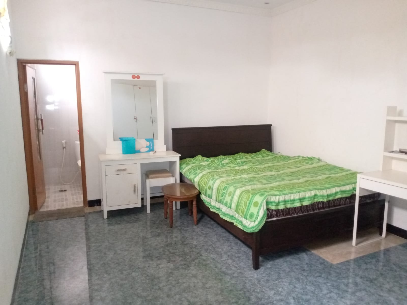 Rumah Dijual di Cluster Riviera Deltamas